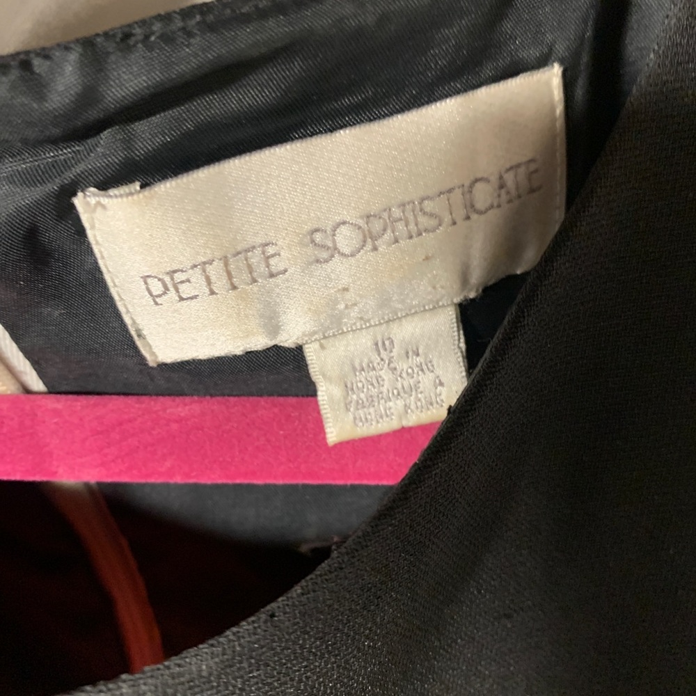 Dress - Picture 3 of 3